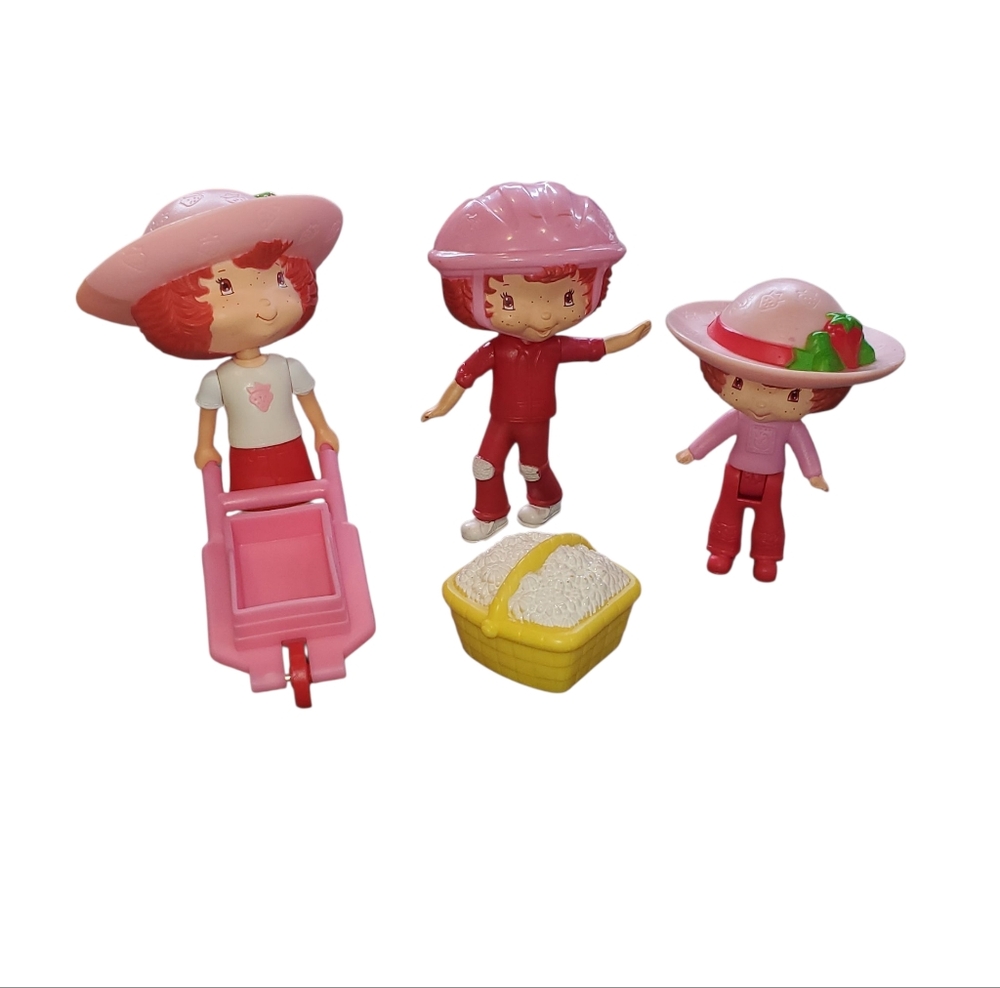 2000's Mcdonald's Strawberry Shortcake Toys Lot - Picture 3 of 4